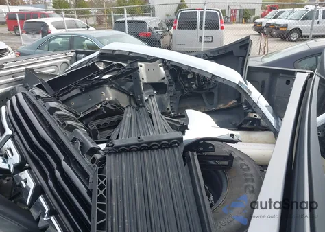 2019 Ram 2500 Big Horn 4X4 6'4 Box z USA, uszkodzony, nr VIN 3C6UR5DJXKG566485